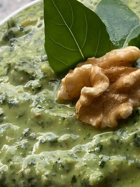 molho pesto caseiro