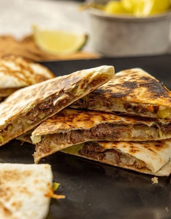 Quesadilla de Costela Desfiada e Queijo Provolone