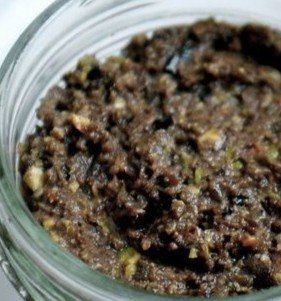 pesto de azeitonas pretas